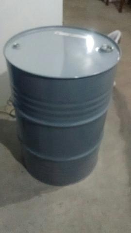 Galão de 200 litros semi novo