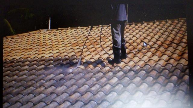 Limpa telha com jato de alta pressao