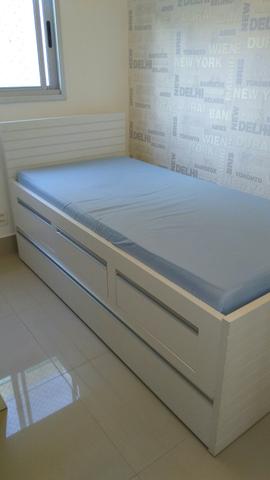 Linda bicama com gaveteiros