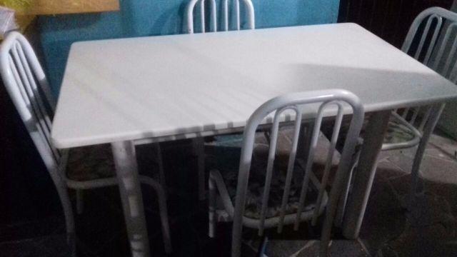 Mesa Pozza Tampo madeira resistente