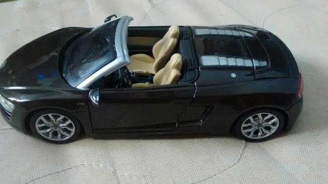 Miniatura Audi R8 Spyder 1/24