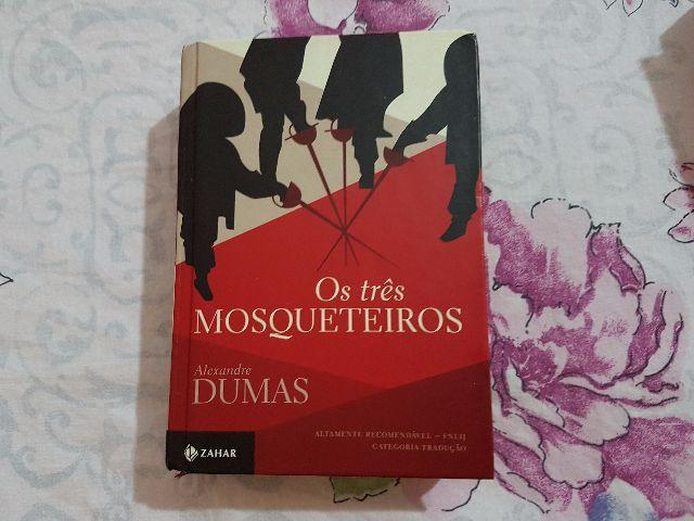 Livro Os Três Mosqueteiros Alexandre Dumas Editora Zahar