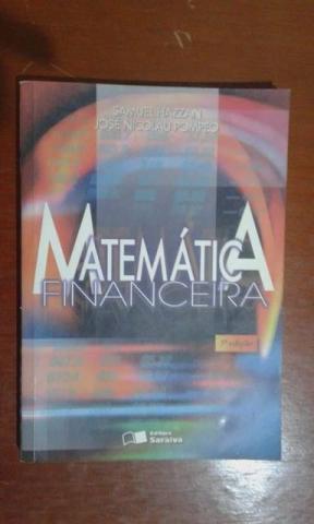 Livro de matemática em bom estado de conservação