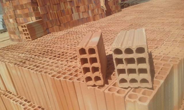 Tijolos direto da fábrica