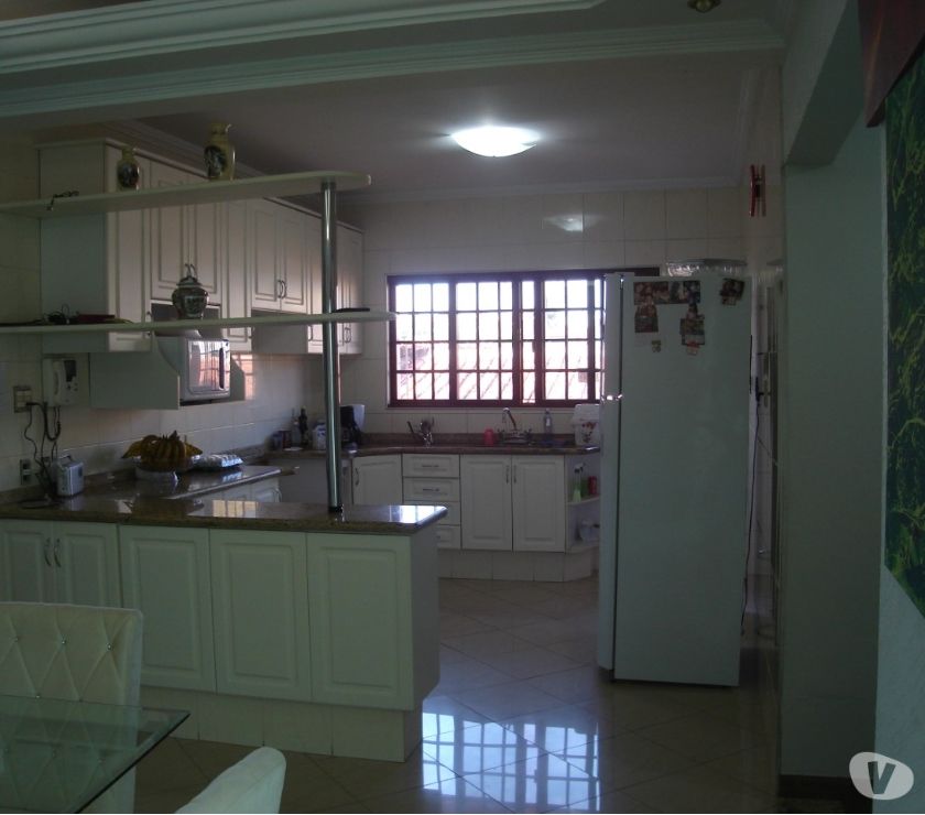 Uma maravilhosa casa com 4 suites e 6 vagas