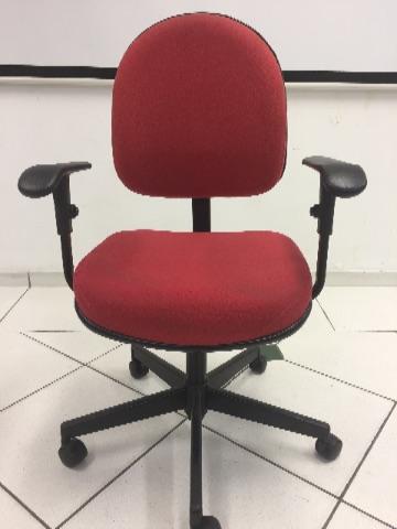 Cadeira Vermelha Giroflex c/ braço