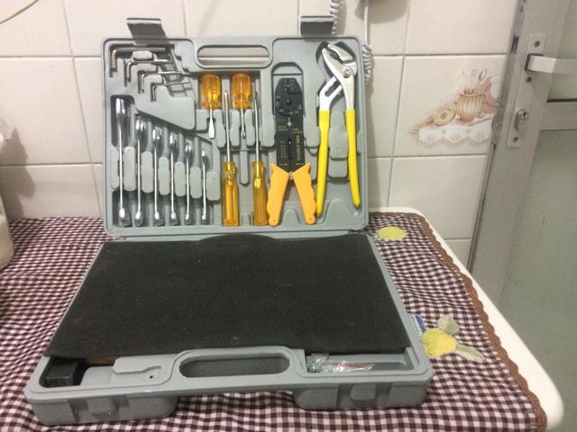 Kit ferramentas com 100 peças profield
