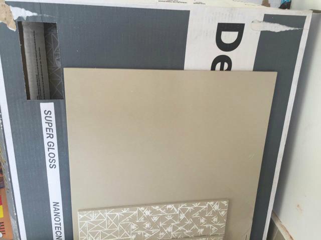 Porcelanato Delta 60x60 Caixa 1,80 M² + argamassa fortaleza