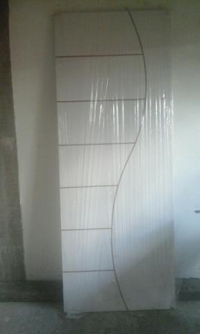 Vendo uma porta nova de mdf acompanha fechadura