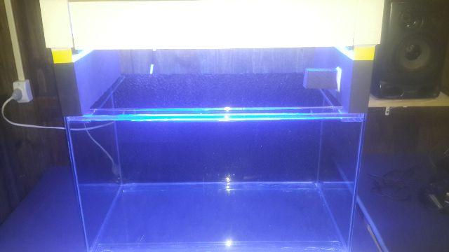 Aquario de 112 litros + tampa + skimmer + filtro externo
