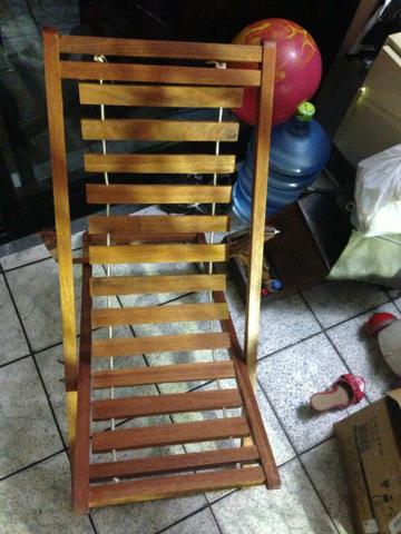 Cadeira de madeira (mogno e andiroba) $150