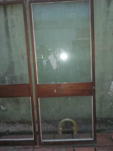 Duas portas de correr