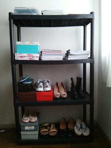 Estante Preta Desmontável de plástico