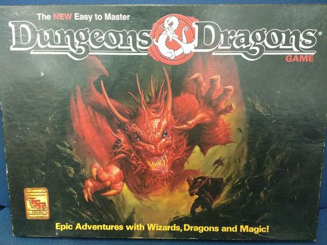 Jogo de RPG Dungeos Dragons incompleto