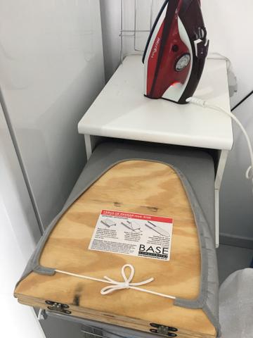 Passadeira de roupas em perfeito estado semi nova