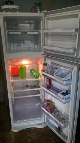 Refrigerador electrolux frost free