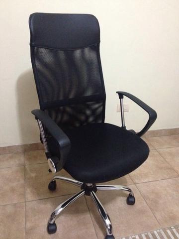 Cadeira de escritório presidente nova