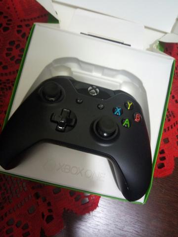 Controle Xbox One novo + Fifa 17 (midia digital)