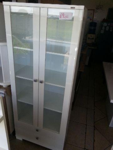 Cristaleira em mdf branco estado de novo
