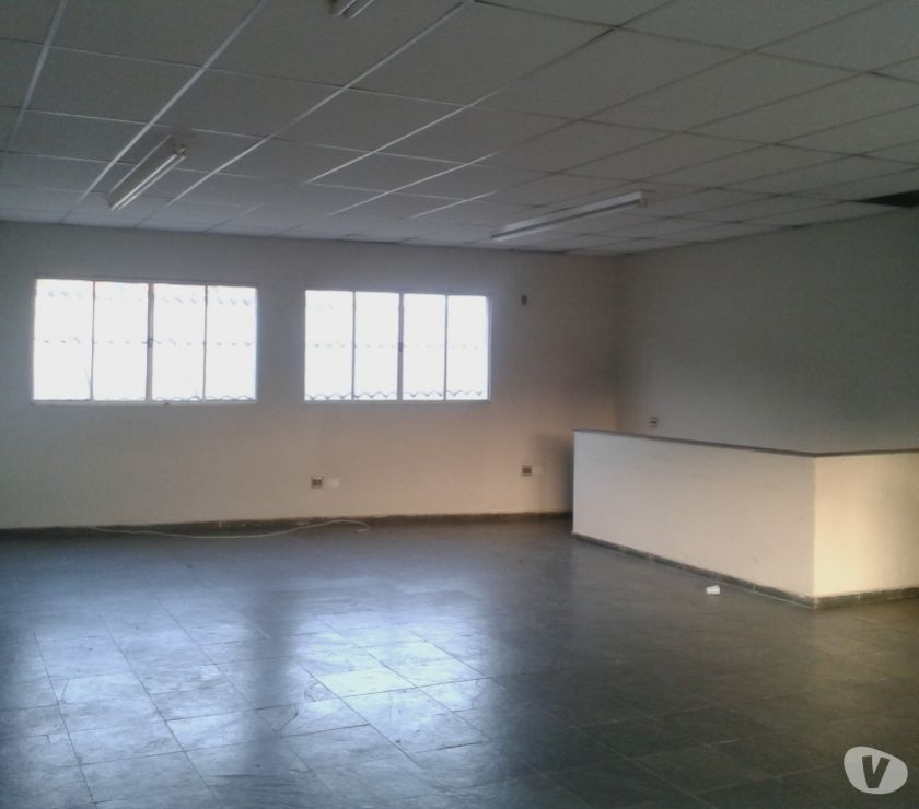 Galpão 750 m² próximo ao centro de Osasco