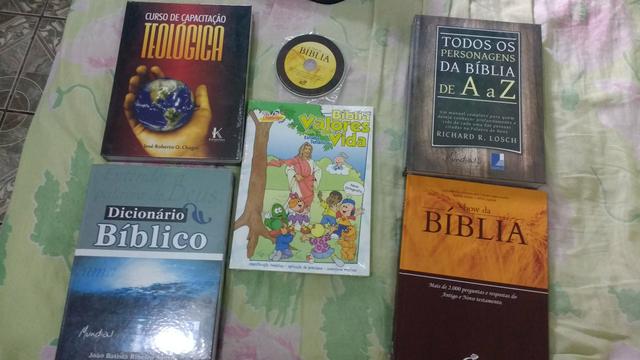 Kit para curso teológico bíblico