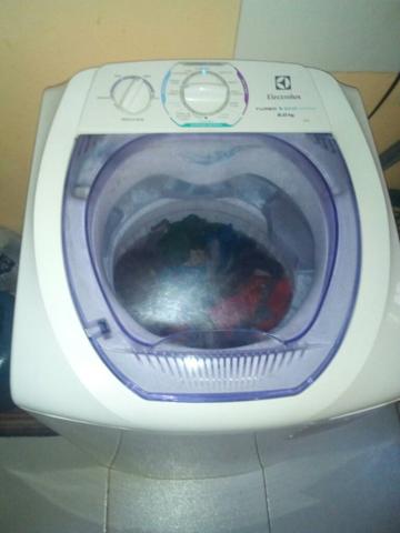 Maquina de lavar 6kg eletrolux muito conservada