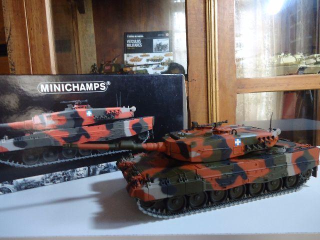 Miniatura Tanque Guerra Minichamps Leopard 2 A4GR