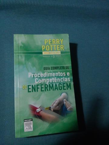 Perry Potter - Procedimentos e Competência de Enfe