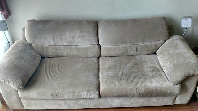 Sofá de tecido grande