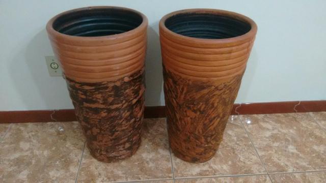 2 vasos de barros novos lindos para decoração