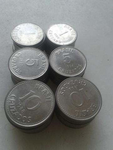 Lote (60) moedas de  cruzados