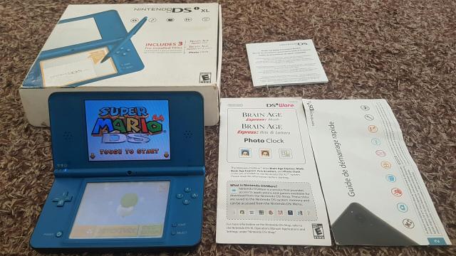Nintendo DSI XL + Mario ds 64