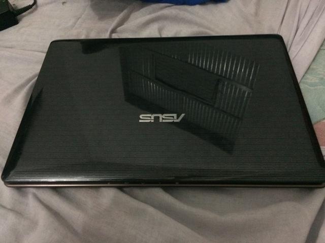 Notebook Asus core i5, acabamento em alumínio, novo !
