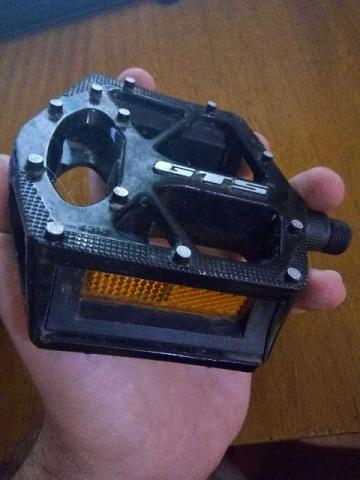 Pedal Plataforma GTS preto - Usado semi-novo