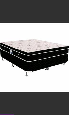 Promoção de uma cama box queen (base + colchão) ortobom