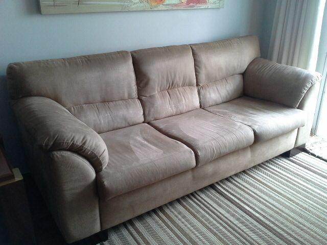 Sofá 3 lugares de suede