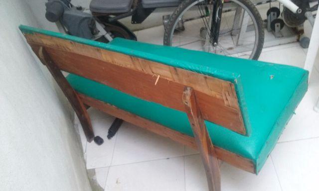 Sofá antigo para decoração de ambiente