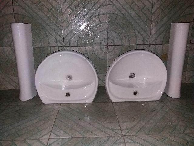Duas Pias lavatório de banheiro completa