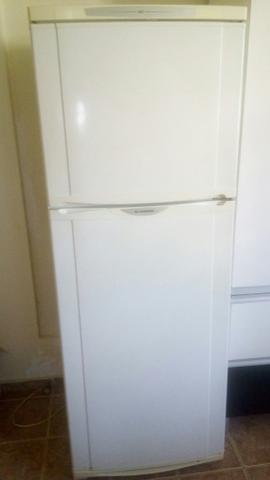 Geladeira Continental
