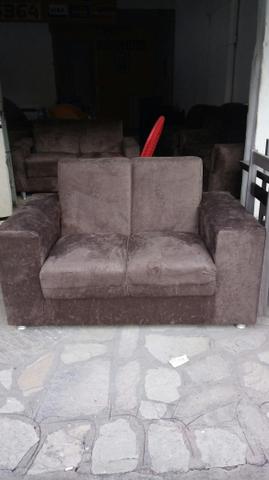 Lindo sofá de 2 lugares novo cor marrom r$ 220