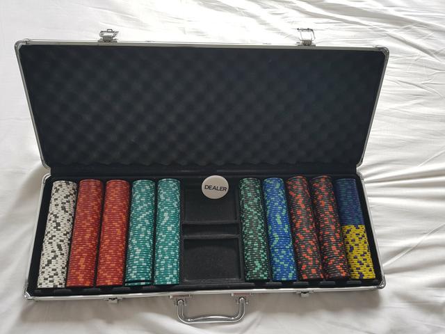 Maleta de poker com 500 fichas