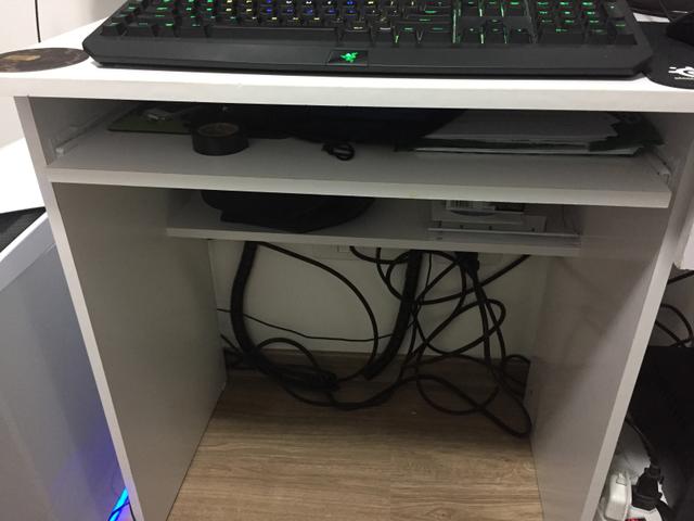Mesa para computador escritório
