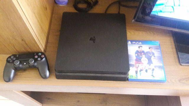 PlayStation 4 Slim