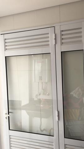 Porta de Alumínio Branca Semi-nova (sem uso)