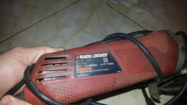 Serra circular e lichadeira