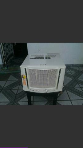 V um ar-condicionado cônsul 