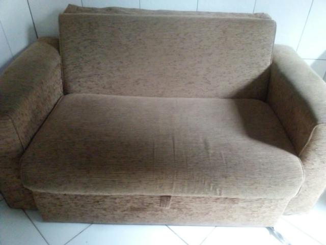 Vendo esse sofa cama muito conservado