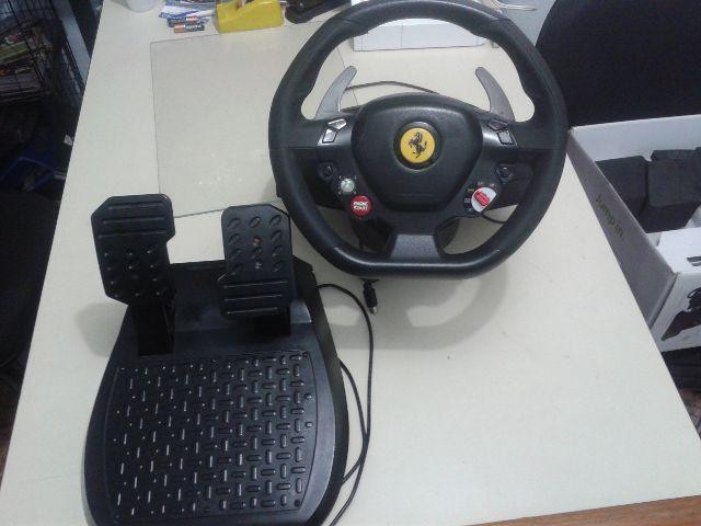 Volante Com Pedal Para Xbox 360 e computador - Thrustmaster