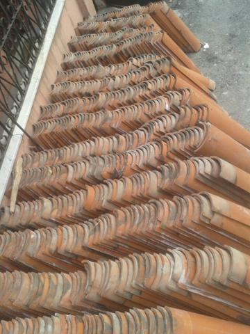 620 telhas de cerâmica por  reais