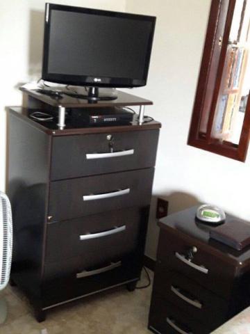 Comoda com Suporte para Tv e Chave